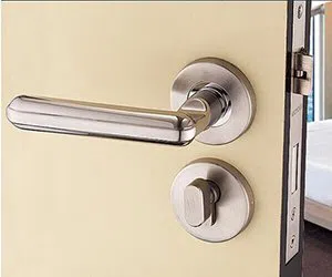 Lock Locksmith Tech Riverton, NJ 856-506-3210 - push-bars